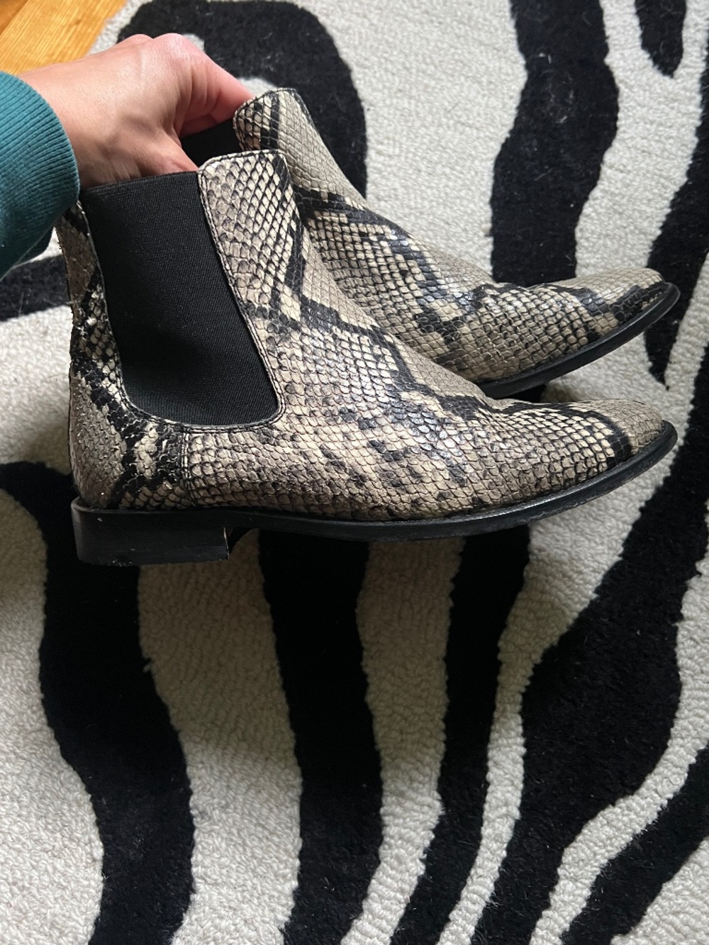 M. GEMI Snake Print Chelsea Boot Size 38 - beige/tan and black - New Heels